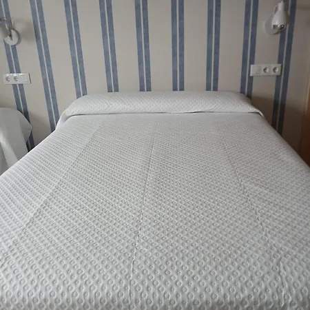 Terraza Miramar Sl Hostel Boiro