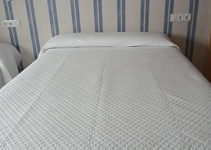 Terraza Miramar Sl Hostel Boiro