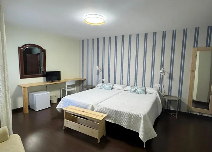 Terraza Miramar Sl * Бойро